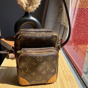 Louis Vuitton Vintage Crossbody